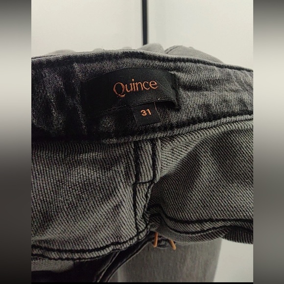 Quince Women Bella Stretch Relaxed Wide Leg Jeans Color Stonewashed Grey Size 31 - Picture 3 of 3